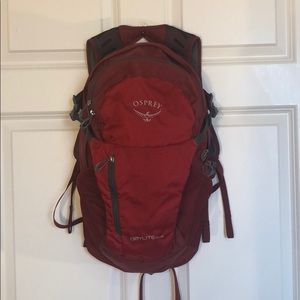 Red Osprey Daylite plus backpack